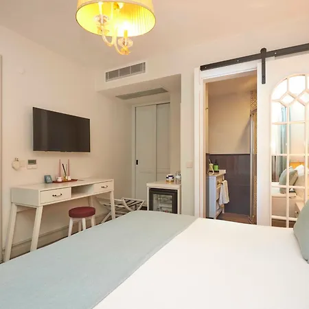 Alabora Hotel 3*