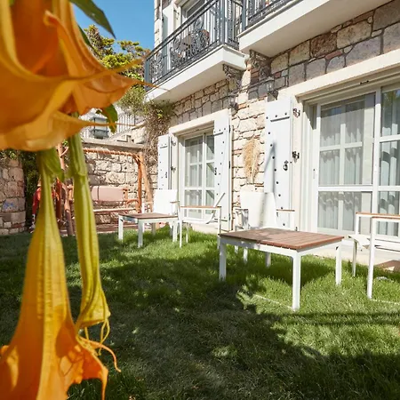 Alabora Hotel